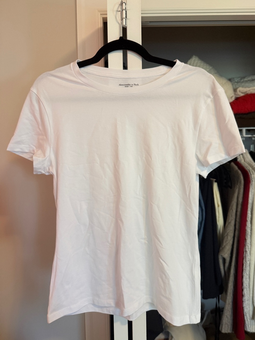Abercrombie & FitchWhite Crew Neck T-Shirt
